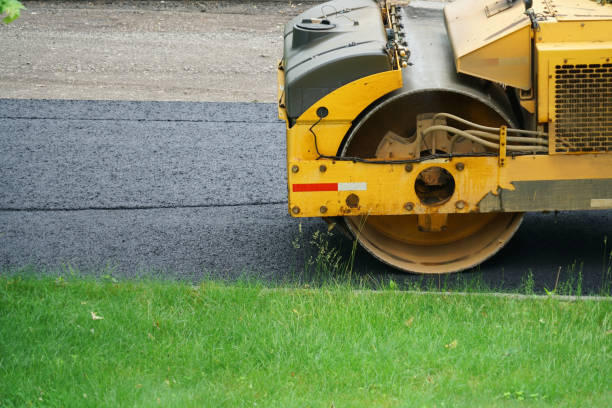 Why Choose Us For All Your Driveway Paving Needs in Lavaca, AR?